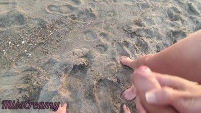 Dick Flash - A Girl Caught Me Jerking Off In Public Beach And Help Me Cum 2 - Miss Creamy - hclips.com - France - french